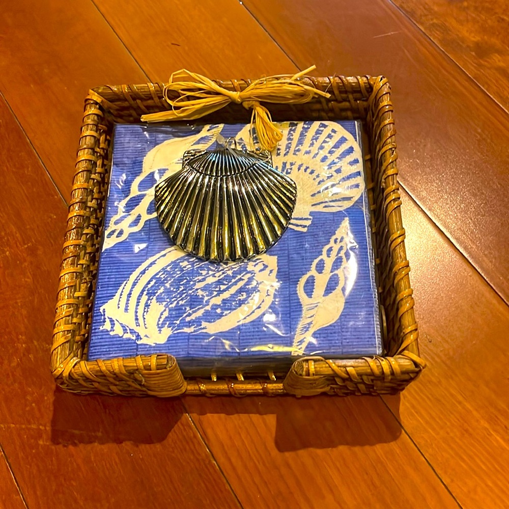 Drink shell napkin holder